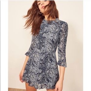 REFORMATION Stevie Long Sleeve Mini Dress Serpent Snake Print Blue Size 8